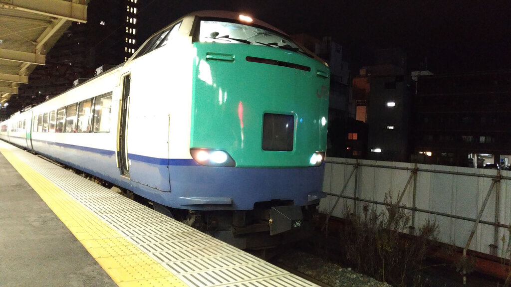 糸魚川行きの快速列車