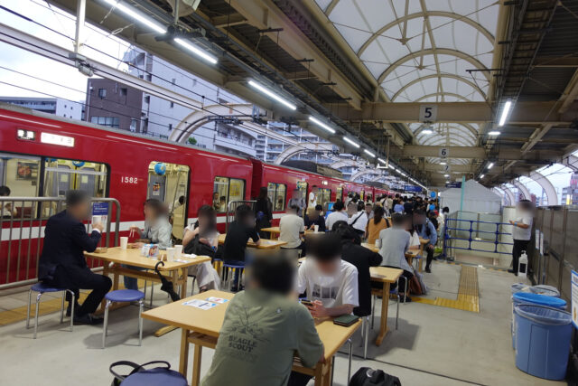 2番線ホーム