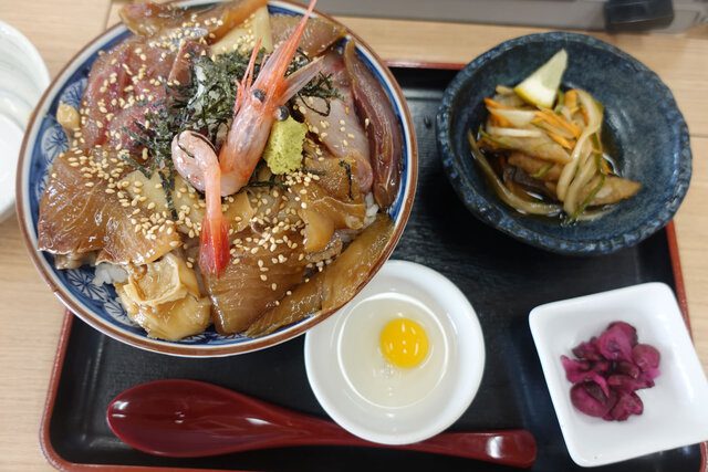 氷見海鮮漬丼。