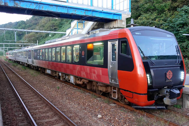 桑川駅に停車中の海里