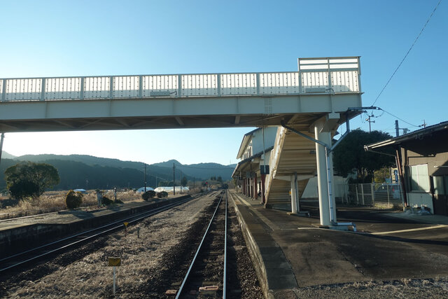 関駅