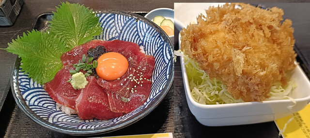 漬けまぐろ丼とメカジキのてんぷら
