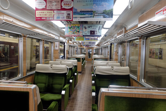 車内