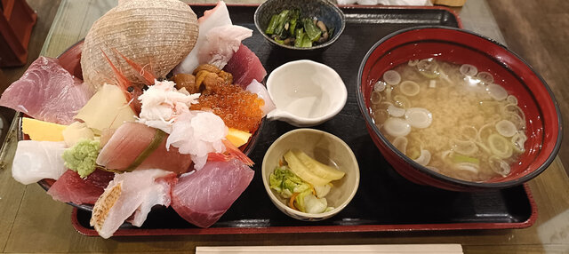スペシャル海鮮丼