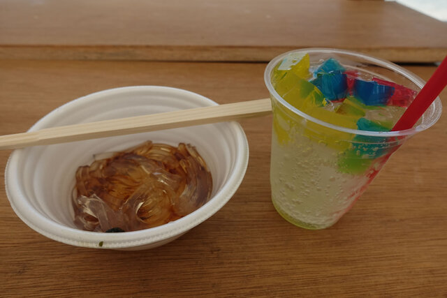 ところてんとあじさいソーダ