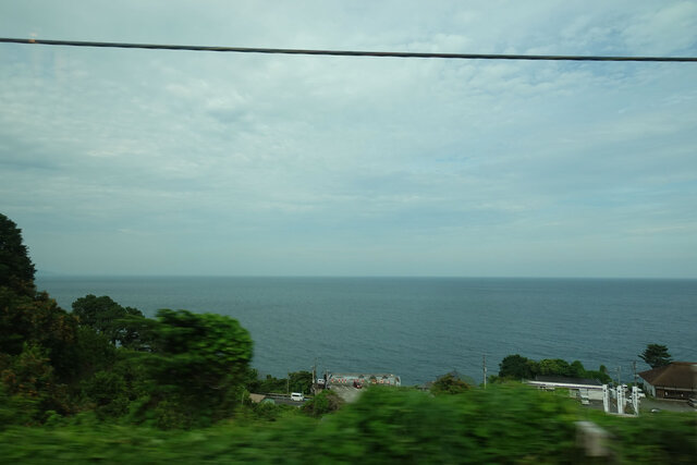 根府川の海