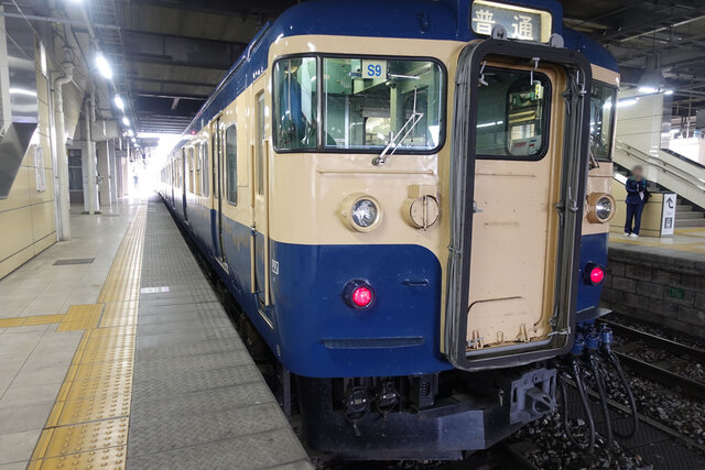 115系