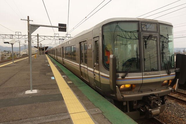 近江今津駅の新快速