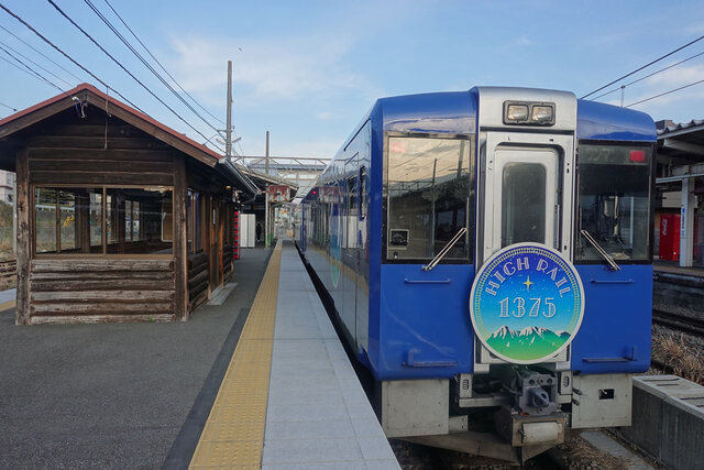 小淵沢駅