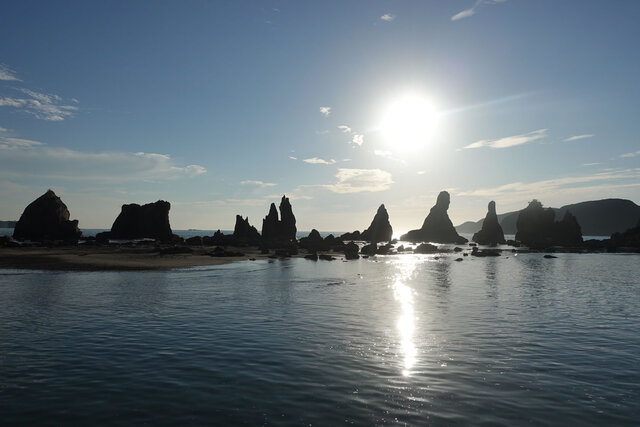 橋杭岩