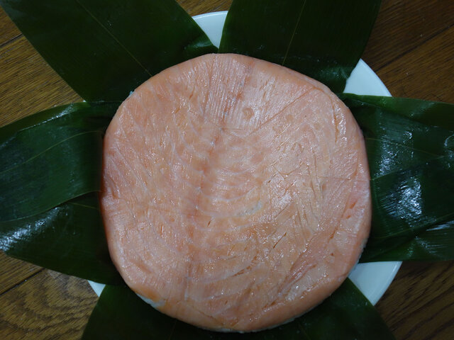 せきのやのますのすし