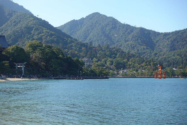 厳島神社の鳥居