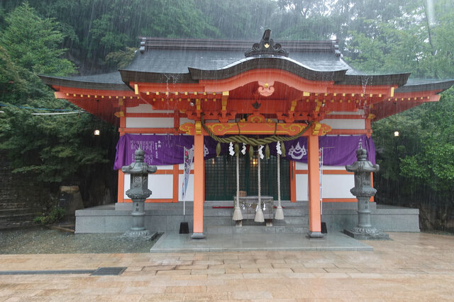 御館山稲荷神社